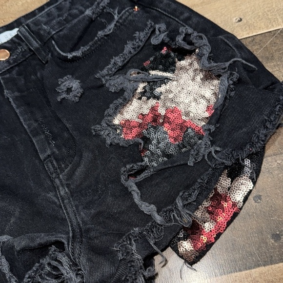 Zara shorts jean Black Distressed Denim Sequin Accents size 4 frayed - Picture 3 of 5